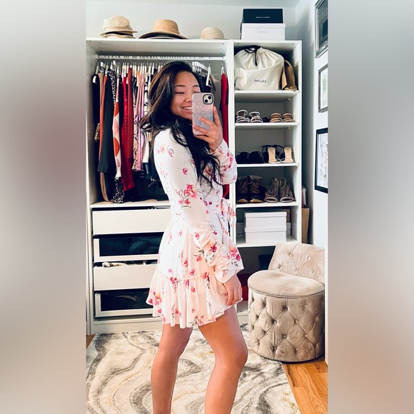 NWT FOREVER 21 PINK FLORAL WRAP LONG SLEEVE DRESS - Picture 2 of 5